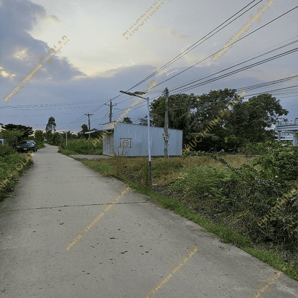 Đèn đường năng lượng mặt trời 100W JD-369