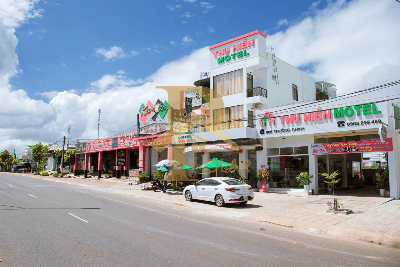 Lắp đặt đèn năng lượng mặt trời tại nhà nghỉ Thu Hiền